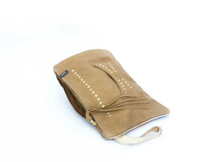 tan large clutch